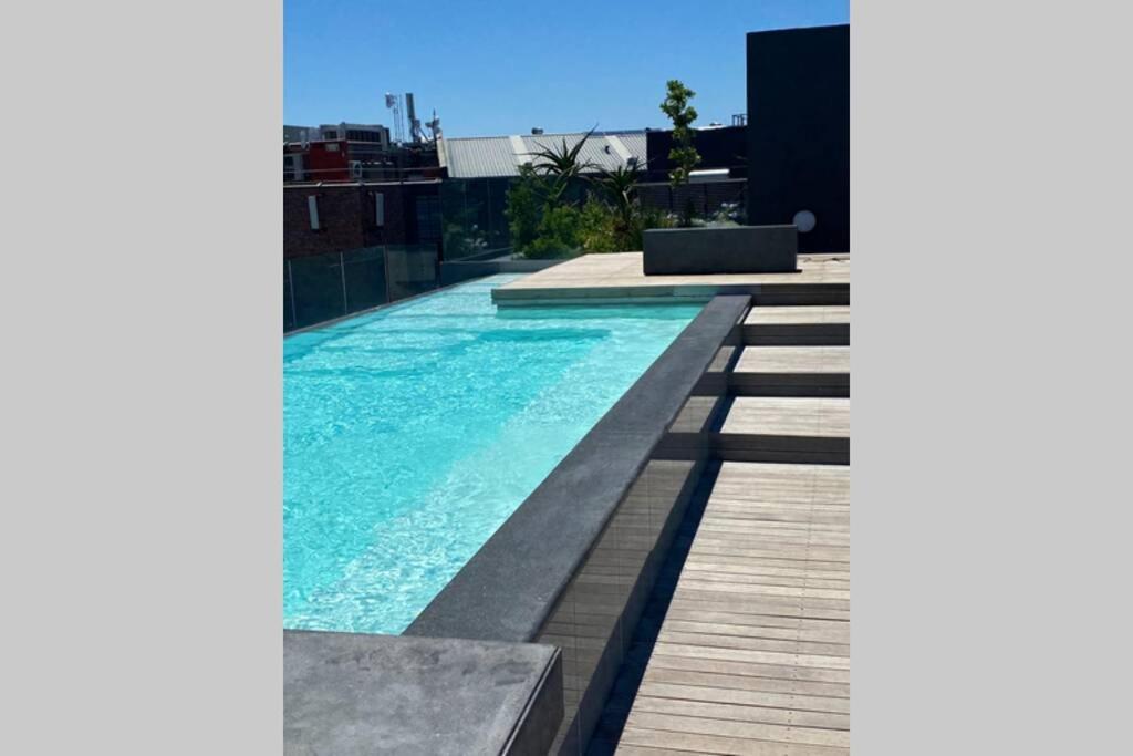 Modern Apartment In The Docklands, De Waterkant, Cape Town Stunning Views, Gorgeous Pool Deck Екстер'єр фото