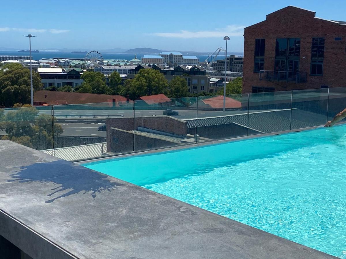 Modern Apartment In The Docklands, De Waterkant, Cape Town Stunning Views, Gorgeous Pool Deck Екстер'єр фото