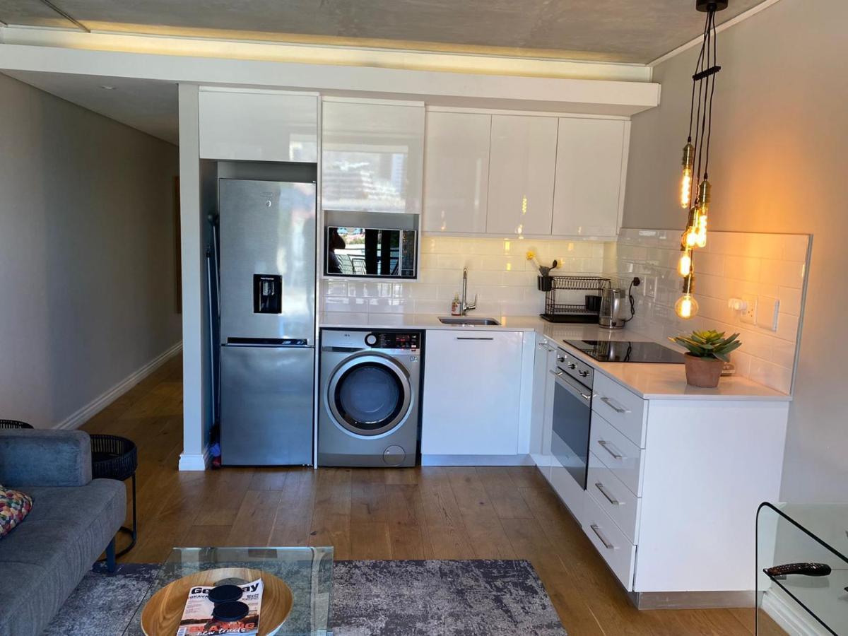 Modern Apartment In The Docklands, De Waterkant, Cape Town Stunning Views, Gorgeous Pool Deck Екстер'єр фото