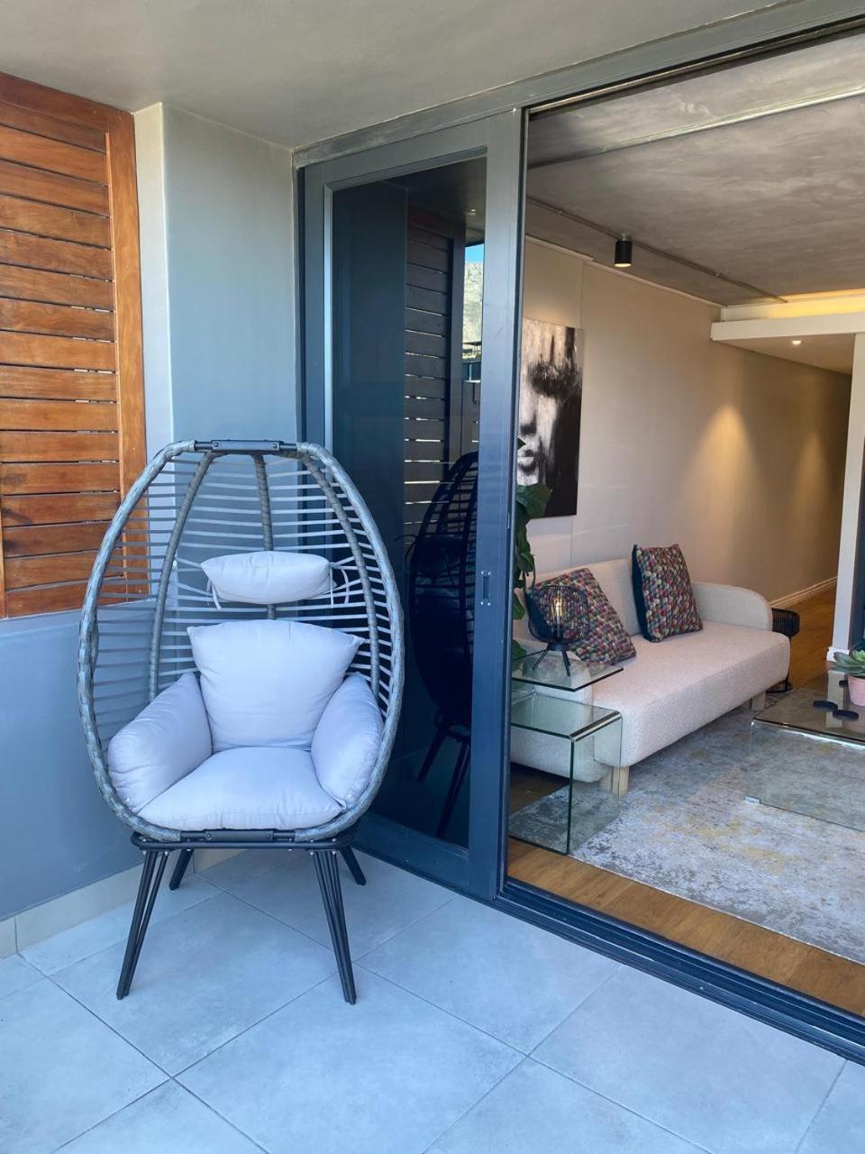Modern Apartment In The Docklands, De Waterkant, Cape Town Stunning Views, Gorgeous Pool Deck Екстер'єр фото